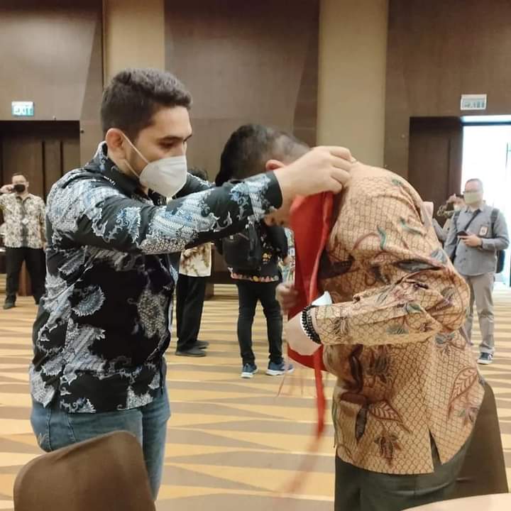 .
