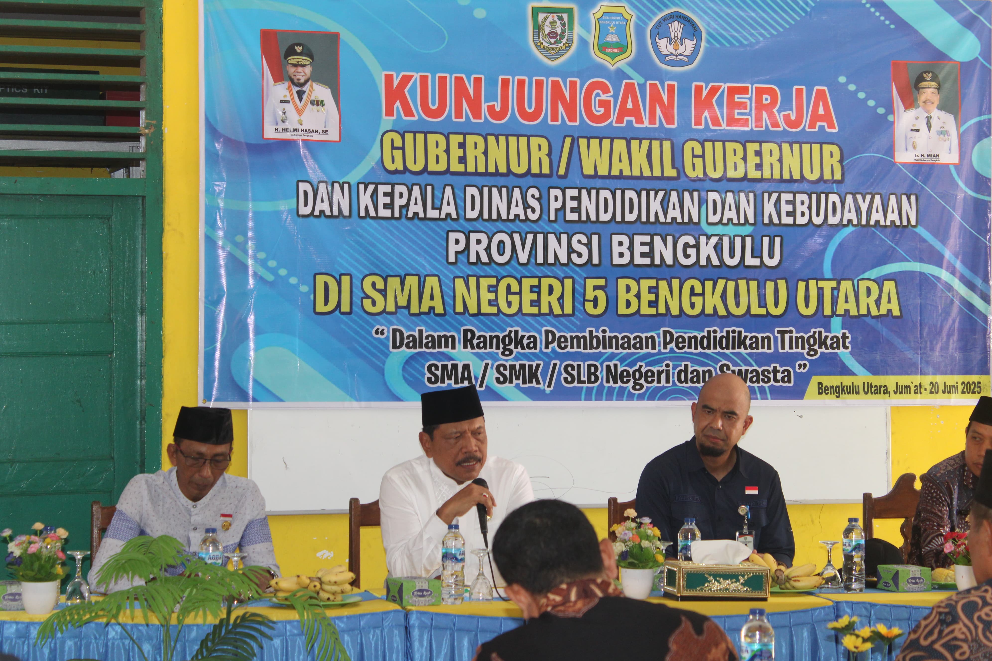 Wagub Bengkulu Mian saat kunjungan kerja ke SMAN 5 Bengkulu Utara