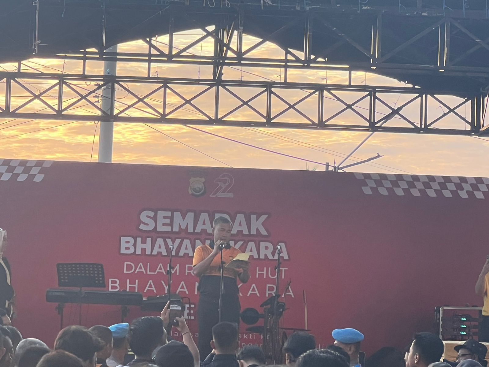 Jalan Santai HUT Bhayangkara ke-79.
