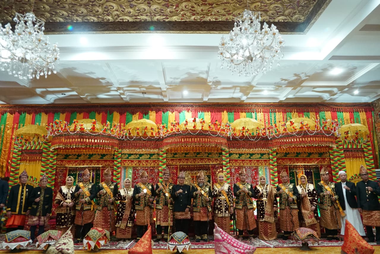 .