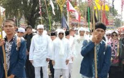 Tabut di Buang Ribuan Warga Bengkulu Padati Pusat Kota
