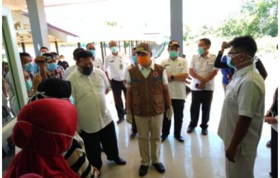 Gubernur Rohidin Mersyah 