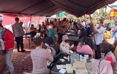 Vaksin Berhadiah Minyak Goreng Polres Rejang Lebong Diserbu Warga