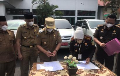 Kejari Bengkulu Pulihkan Aset Pemkot Senilai Rp 865 Juta Berupa 7 Mobil