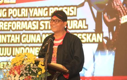 Buka Rakenis dengan Pakaian Reog Ponorogo, Slog Polri Siap Mendukung Pemulihan Ekonomi Nasional