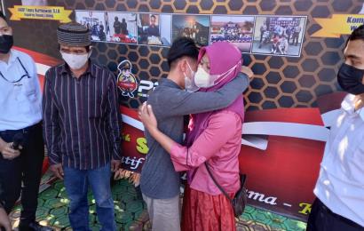 Curi Hp Ibu Kandung Untuk Beli Minuman