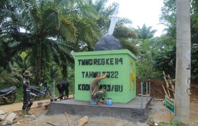 Tugu Prasasti TMMD 114 Persen Berdiri Gagah Perkasa
