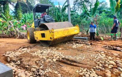 Progres Peningkatan Jalan TMMD 114 Kodim 0423/BU Terus Di Kejar
