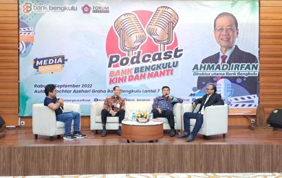 Podcast dan Media Ghatering Dirut Bank Bengkulu Ahmad Irfan didampingi Komisaris Independen Bank Bengkulu Supratman di Chanel Forum Bengkulu