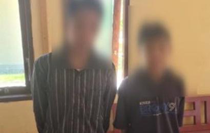 terduga pelaku saat diamankan polisi