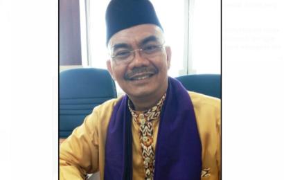 Ketua Badan Musyawarah Adat (BMA) Bengkulu, Drs. H. S. Effendi, MS