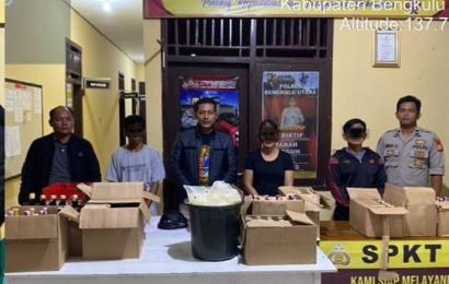 Amankan Penjual Miras, Polsek Kerkap Sita Ratusan Botol