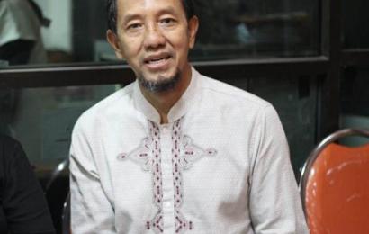 Dr Dhimam Abror Djuraid