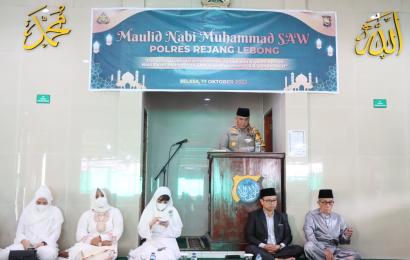 Kapolres saat menyampaikan sambutan