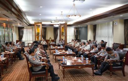 Kapolri Jenderal Listyo Sigit Prabowo Saat Menyambangi Gedung Mabes Polri