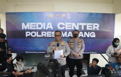 Kepala Divisi Humas Polri Irjen Pol Dedi Prasetyo Saat Penyampaian Kepada Awak Media