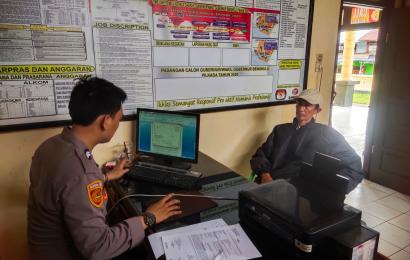 Korban saat melapor ke polisi