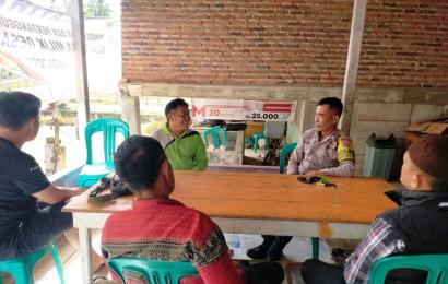Gelar kegiatan mediasi melalui program problem solving yang menghadirkan kepolisian sebagai pemecah permasalahan.
