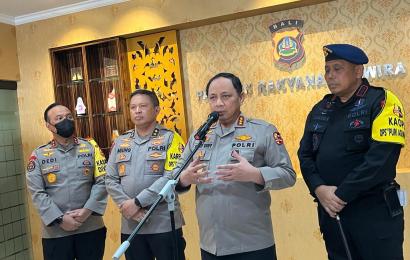 Wakapolri di Command Center Polda Bali