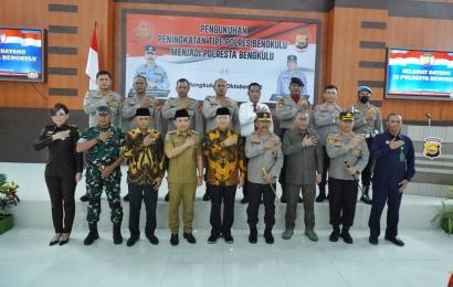 Forkopimda saat berfoto bersama