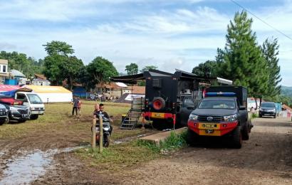 Food Truck Brimob Polri sediakan 18.000 paket makanan bagi pengungsi gempa Cianjur