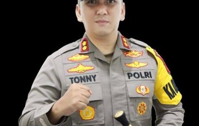 Kapolres Rejang Lebong AKBP Tonny Kurniawan, S.I.K.,