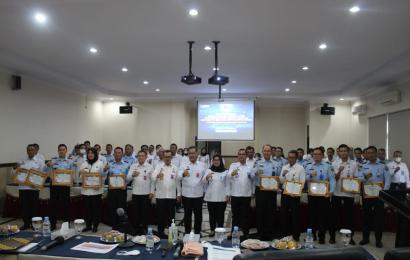 Penerima penghargaan