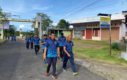 Olahraga Bersama, Polres Kaur Gelar Jalan Santai