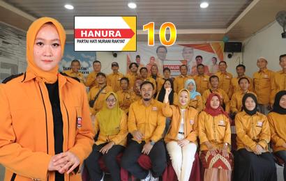 Ria Oktarina bersama pengurus DPC Hanura BS