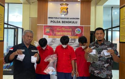Tersangka Pengedar Sabu