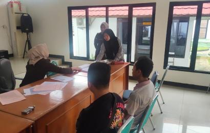 Polres Lebong Kirim Tahanan dan Barang Bukti Ke Kejari Lebong