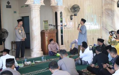 Jalin Interaksi Bersama Masyarakat, Kapolda Bengkulu Gelar Jumat Curhat di Kelurahan Betungan