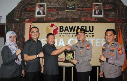 Koordinasi Sukseskan Pemilu 2024, Kapolresta Bengkulu Kunjungi Bawaslu