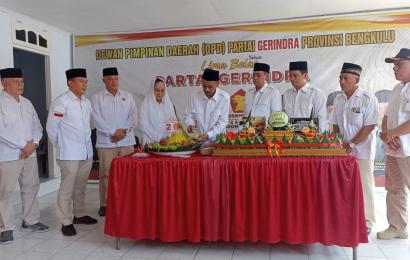 Peringati HUT ke -15, Gerindra Bengkulu Santuni Anak Yatim dan Targetkan Kemenangan Prabowo