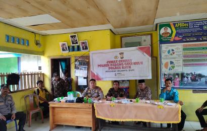 Tampung Aspirasi Warga, Kapolsek Padang Guci Hulu Jumat Curhat di Desa Lawang Agung