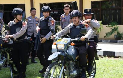 Tingkatkan Kemampuan, Personil Dalmas Polres Bengkulu Utara Latihan Gabungan