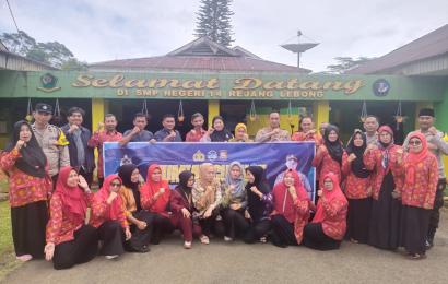 Jumat Curhat Polsek Bermani Ulu Digelar di SMPN 14 Rejang Lebong