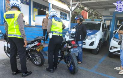 Ganggu Ketertiban Masyarakat, Sat Lantas Pores Bengkulu Tengah Hunting Kendaraan Knalpot Racing
