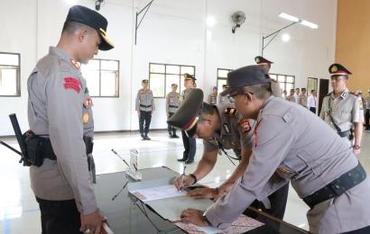  Upacara Serah Terima Jabatan (Sertijab) Kasat Intelkam, Kasat Resnarkoba dan Kapolsek Kaur Selatan Polres Kaur.