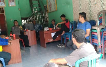 Membaur dengan Warga, Bhabinkamtibmas Polsek Lebong Tengah Sampaikan Imbauan Kamtibmas