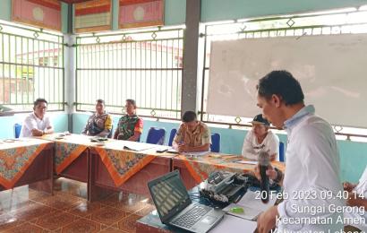 Bhabinkamtibmas Polsek Lebong Utara Hadiri Rapat Koordinasi Desa Sungai Gerong