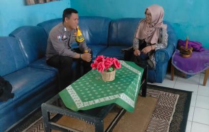 Bhabinkamtibmas Polsek Sindang Kelingi Sambang ke SMPN 12 Rejang Lebong