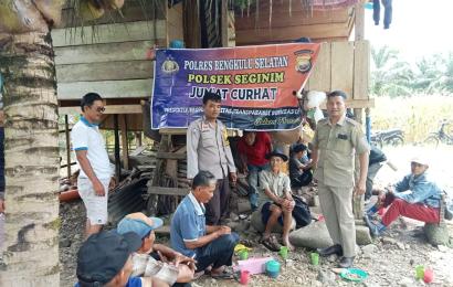 Polsek Seginim Jumat Curhat Dengarkan Keluhan Warga Desa Sukamaju 