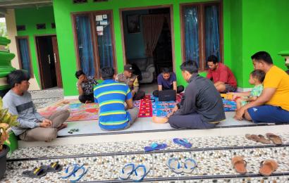 Bhabinkamtibmas Polsek Nasal Polres Kaur Polda Bengkulu Dampingi Proses Damai Kasus KDRT