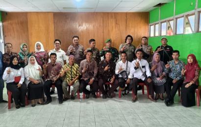 Kapolsek Lebong Utara Hadiri Mediasi Masalah di Desa Sungai Gerong
