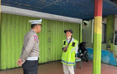 Satlantas Polres Rejang Lebong Laksanakan Imbauan Kepada Juru Parkir