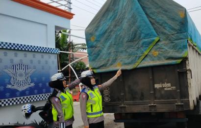 Satlantas Polres Kepahiang Tindak Truk Kelebihan Muatan