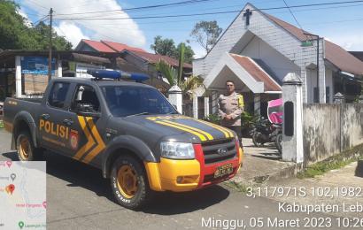 Polsek Lebong Utara Laksanakan Pengamanan Ibadah di Gereja GKII
