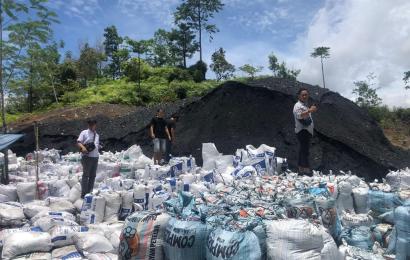 Penambang Batubara Tanpa Izin Bersama Alat Berat Diamankan Polda BengkuluPenambang Batubara Tanpa Izin Bersama Alat Berat Diamankan Polda Bengkulu