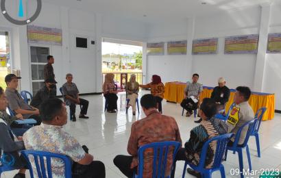 Personel Polsek Lebong Atas Laksanakan Pengamanan Descente Perkara Gugatan Harta Bersama